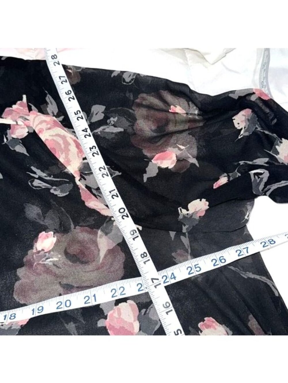 Lane Bryant Sheer Floral Long Sleeve Blouse Size 22/24 Black & Pink Roses Womens - Picture 7 of 7